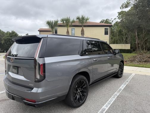 2021 Cadillac Escalade ESV Sport