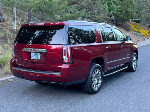 Red 2018 GMC Yukon XL Denali