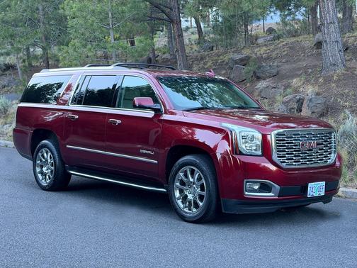 Red 2018 GMC Yukon XL Denali
