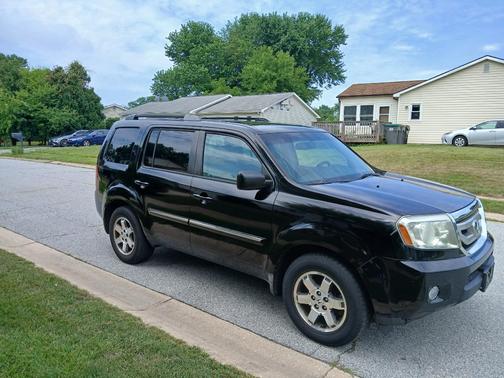 Black 2009 Honda Pilot Touring