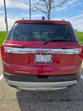 Red 2020 GMC Acadia SLT