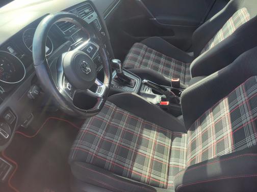 2017 Volkswagen Golf GTI S 4-Door