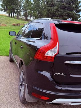2017 Volvo XC60 T6 Dynamic