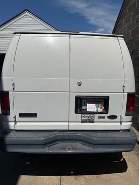 White 2010 Ford E350 Super Duty Base