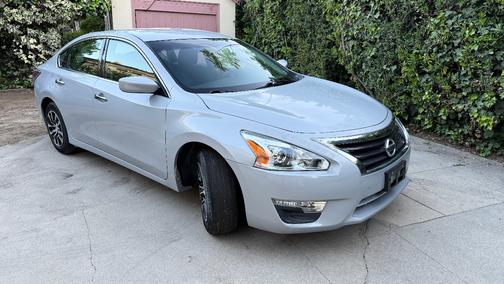 Gray 2015 Nissan Altima 2.5 S