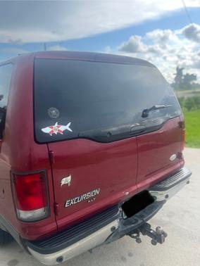 2001 Ford Excursion XLT