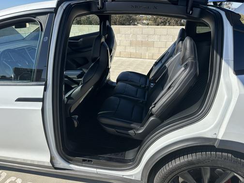 2016 Tesla Model X P90D