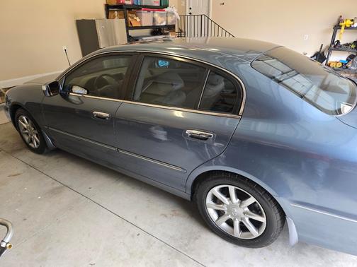 2005 INFINITI Q45 Base