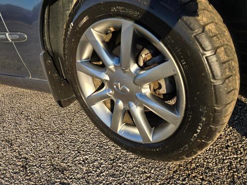 2005 INFINITI Q45 Base