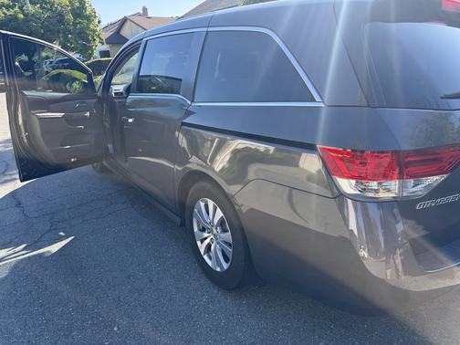 Brown 2016 Honda Odyssey EX-L