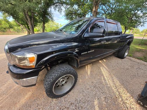 Black 2006 Dodge Ram 3500 SLT Mega Cab