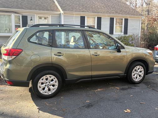 2019 Subaru Forester Base