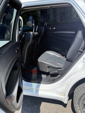 White 2018 Dodge Durango GT