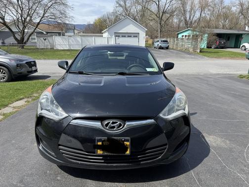 Black 2016 Hyundai Veloster Base
