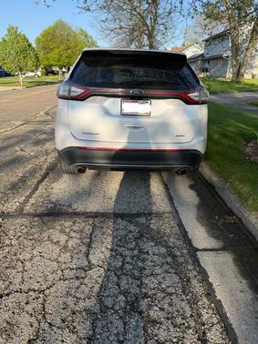 White 2015 Ford Edge SEL