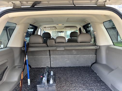 Brown 2004 Ford Explorer XLS