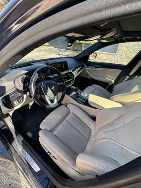 Blue 2018 BMW 540 i xDrive