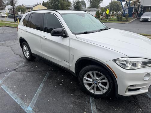 White 2014 BMW X5 xDrive35i