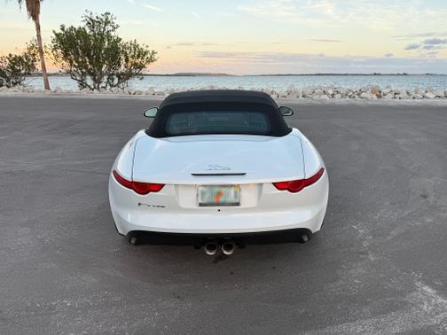 2016 Jaguar F-TYPE Base