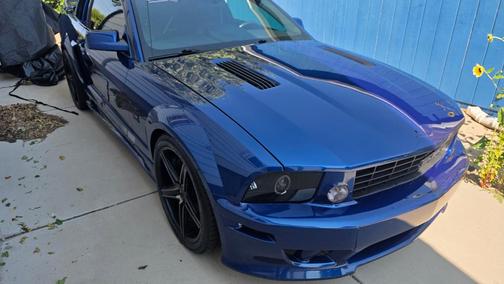 Blue 2006 Ford Mustang GT