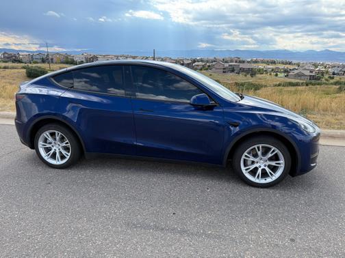 2023 Tesla Model Y Long Range