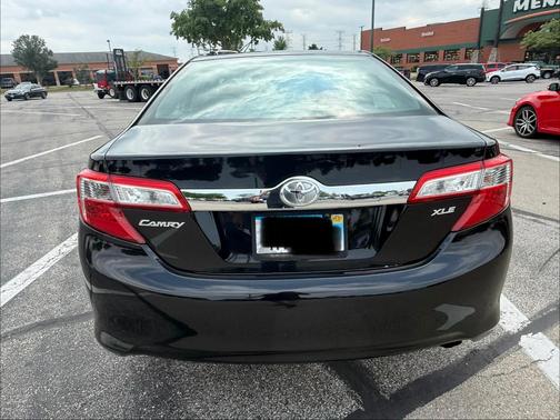 Black 2014 Toyota Camry XLE