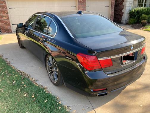 Black 2009 BMW 750 Li