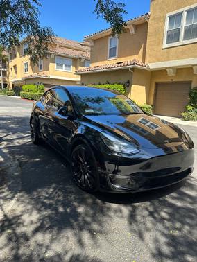 2023 Tesla Model Y Performance