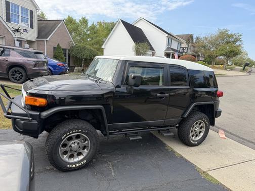 2012 Toyota FJ Cruiser Base