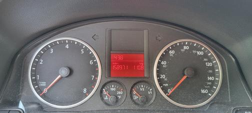 White 2009 Volkswagen Tiguan SE