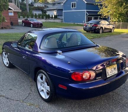 2003 Mazda MX-5 Miata SE