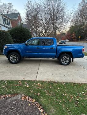 2017 Toyota Tacoma Limited