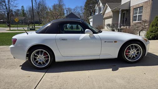 White 2001 Honda S2000 Base