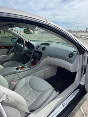 Beige 2005 Mercedes-Benz SL-Class SL500 Roadster