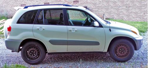 White 2001 Toyota RAV4 Base
