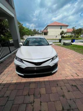 White 2021 Toyota Camry XLE