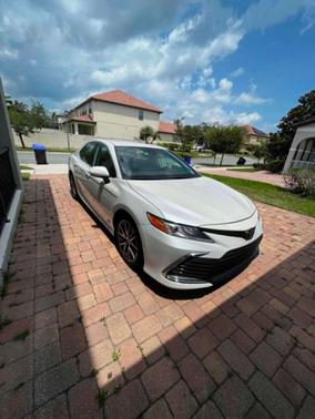 White 2021 Toyota Camry XLE