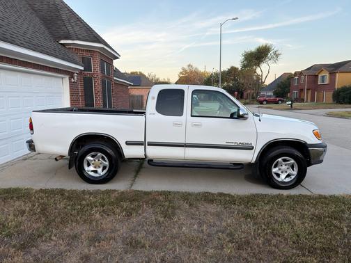 2002 Toyota Tundra SR5 Access Cab