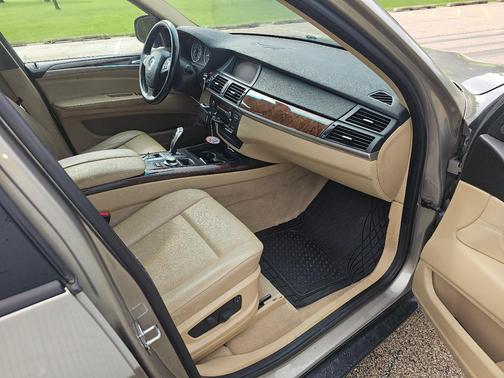 Gold 2008 BMW X5 3.0si