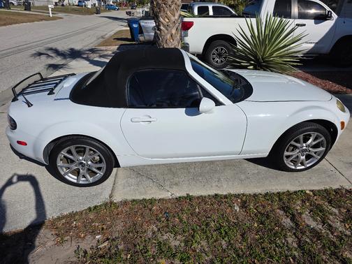2006 Mazda MX-5 Miata Sport