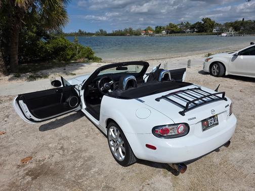 2006 Mazda MX-5 Miata Sport