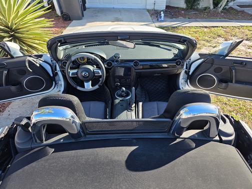 2006 Mazda MX-5 Miata Sport