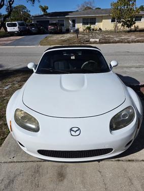 2006 Mazda MX-5 Miata Sport