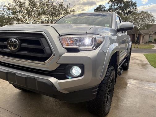 2022 Toyota Tacoma SR5