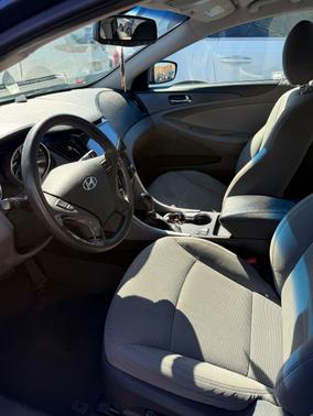 2013 Hyundai SONATA GLS