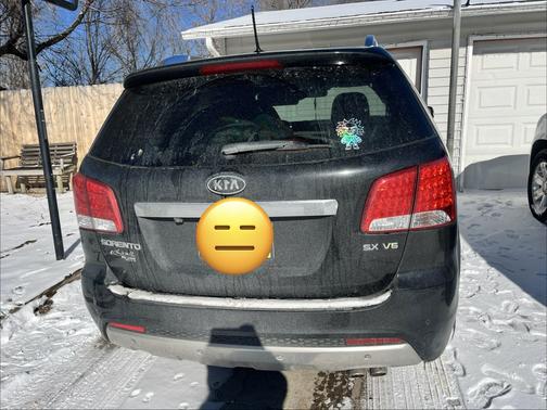 Black 2012 Kia Sorento SX