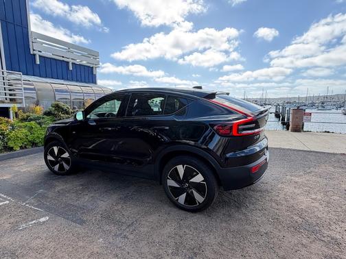 2024 Volvo C40 Recharge Pure Electric Core