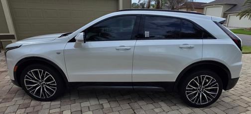 White 2024 Cadillac XT4 Sport