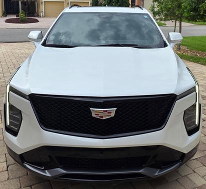 White 2024 Cadillac XT4 Sport