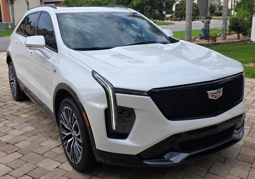 White 2024 Cadillac XT4 Sport